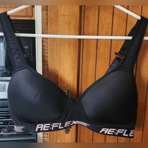 1X womans  Reflex Intimates wireless bra